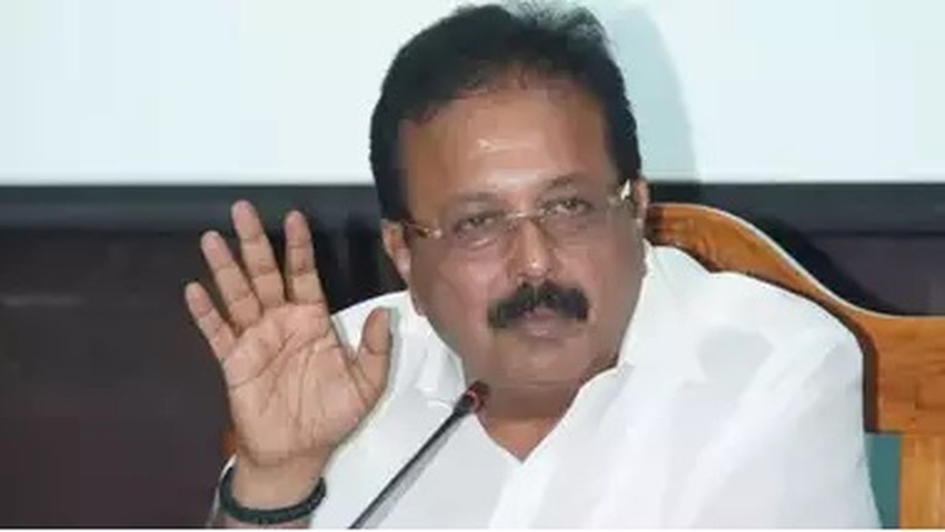 सीएम का पद खाली नहीं