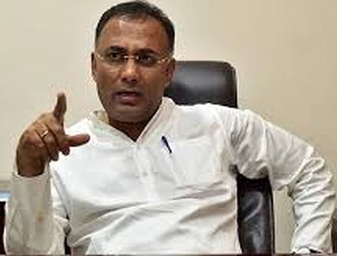निलम्बन का निर्णय सही है