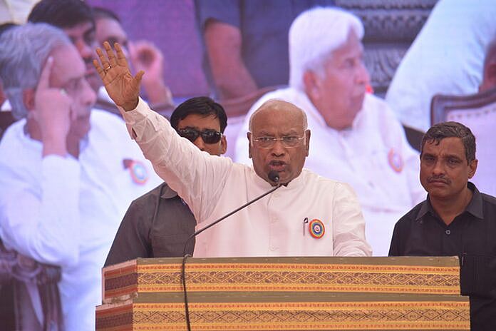 खरगे ने भारत के भविष्य को लेकर व्यक्त की चिंता
