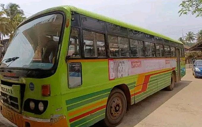 मुआवजा न देने पर केएसआरसी सिरसी डिपो की बस जब्त