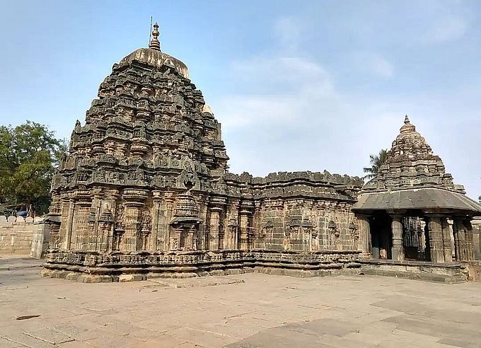 धारवाड़ में चालुक्य युग का मंदिर