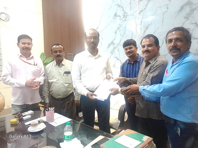 केएचबी आयुक्त दयानंद ने सुनीं जनता की शिकायतें
