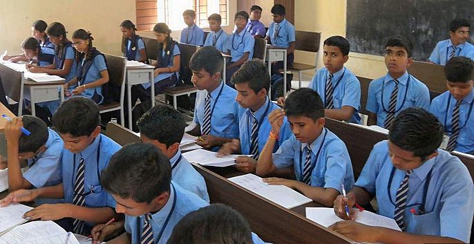 राज्य में 17 लाख फर्जी छात्र