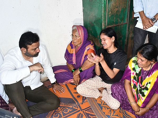 मृतक किसानों के परिवारों को मुआवजा देने सरकार ने की कार्रवाई