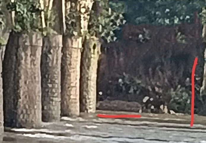 काली पुल की सुरक्षा दीवार ढही, भूस्खलन!