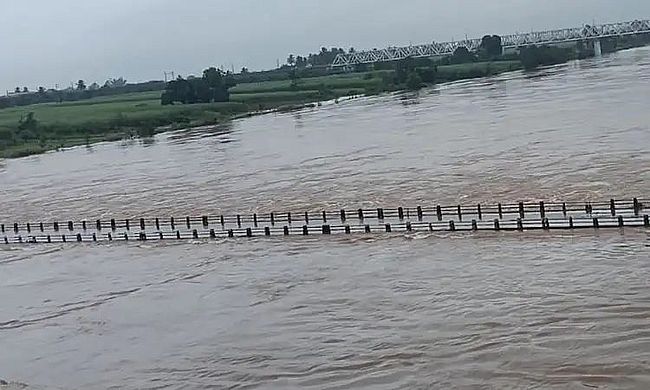 बेलगावी जिले में भारी बारिश से 38 पुल जलमग्न, एक व्यक्ति की मौत