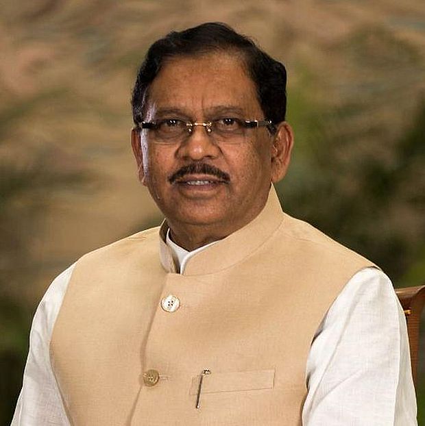 गृहमंत्री ने की गवाह शिकायतकर्ता की गिरफ्तारी की पुष्टि