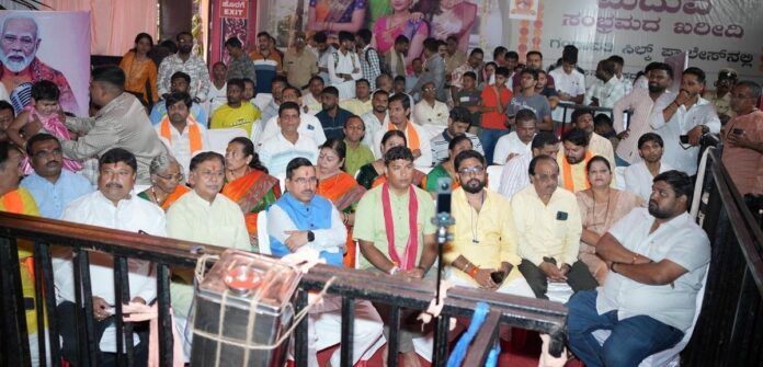 मोहन भागवत का आह्वान कांग्रेस को क्यों अखरता है?