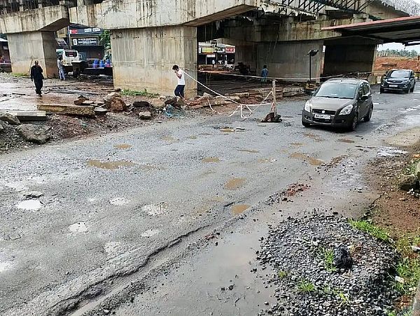 उडुपी की सड़कों पर गड्ढों का साम्राज्य