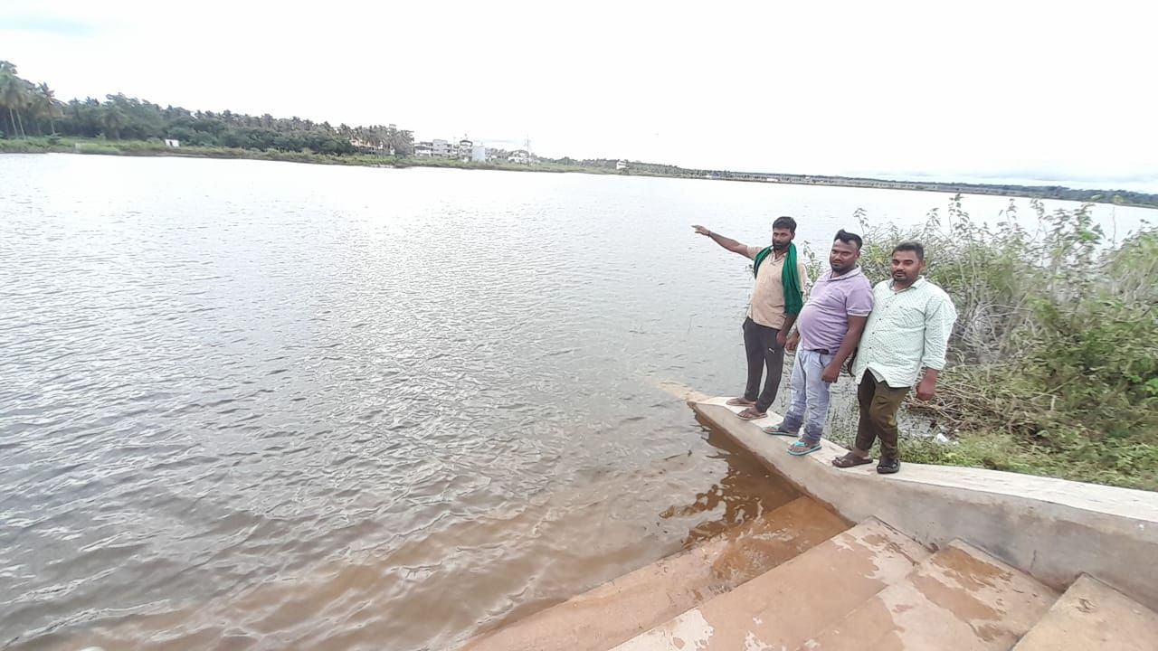 सोमनकोप्पा तालाब उपेक्षित