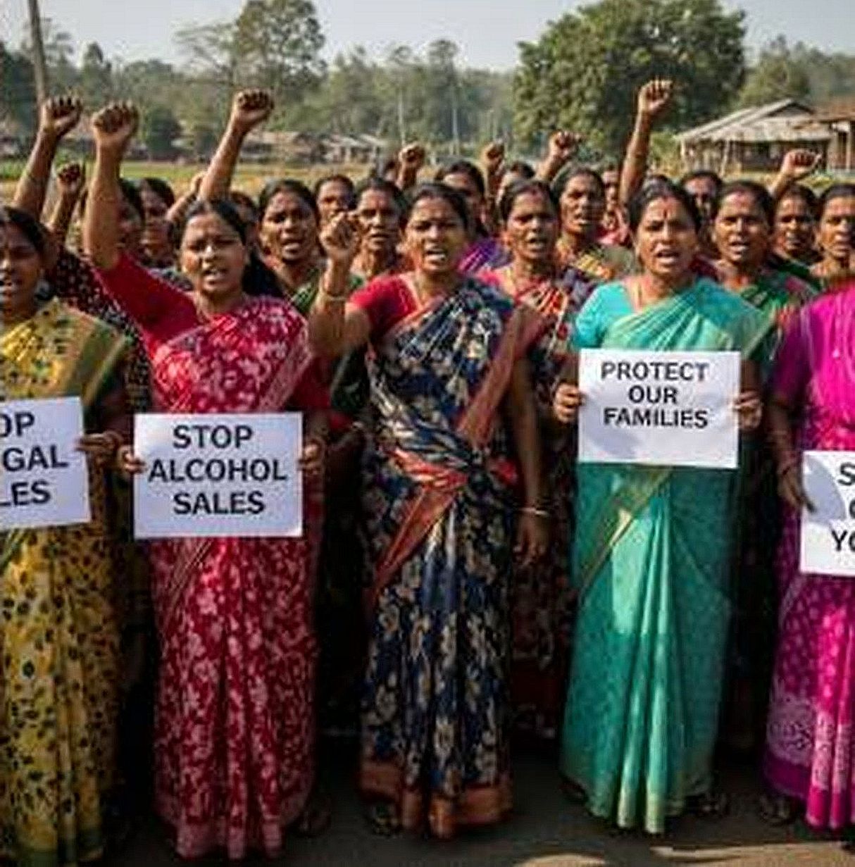 अवैध शराब ने बिगाड़ा ग्रामीण जीवन का संतुलन