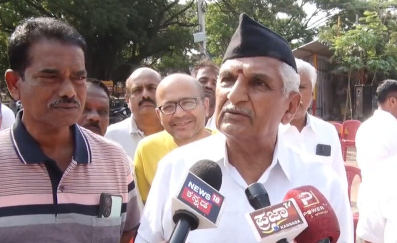 आरएसएस नेता प्रभाकर भट्ट के खिलाफ मामला दर्ज