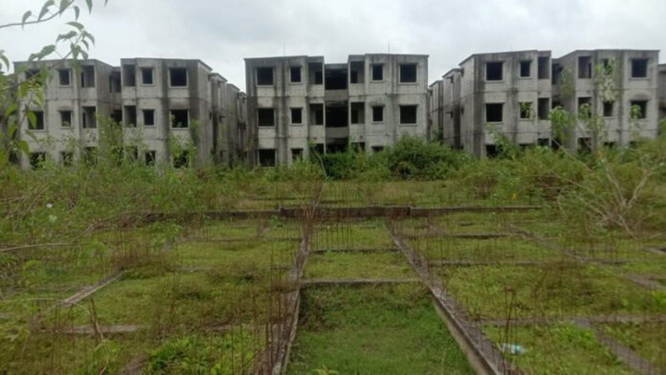 दांडेली में गरीबों से पैसे लेकर घर न देने का आरोप