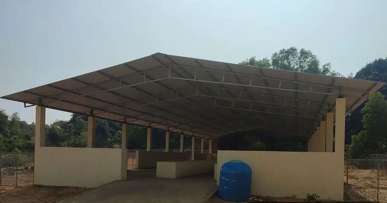 निर्माण के बाद भी बंद पड़ी गौशाला