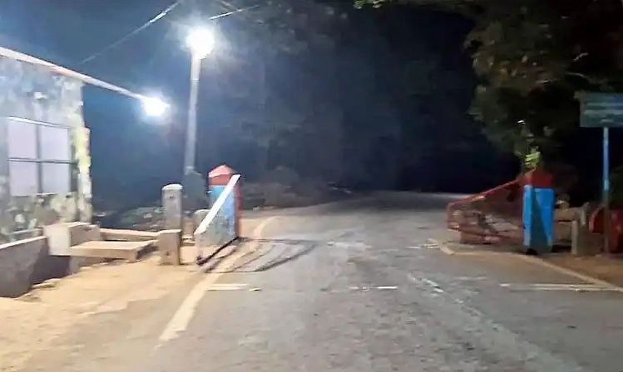 आगुंबे घाट में भारी वाहनों की अवैध आवाजाही का आरोप