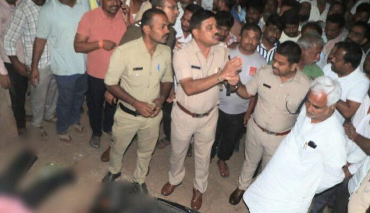 ग्राम पंचायत के पूर्व अध्यक्ष की निर्मम हत्या