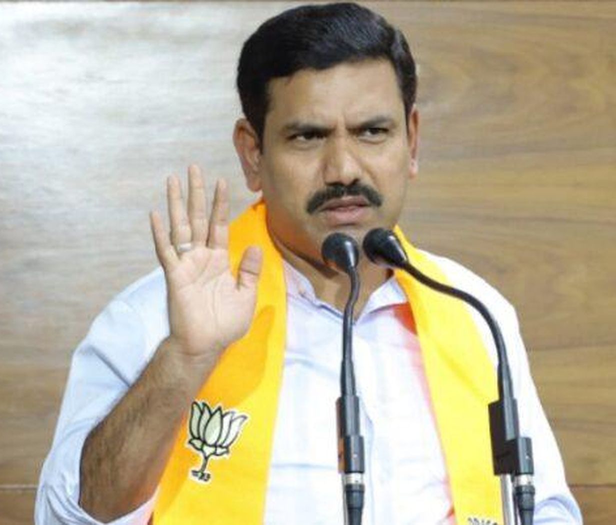 कांग्रेस नेताओं का ‘अंदरूनी’ समर्थन भाजपा को