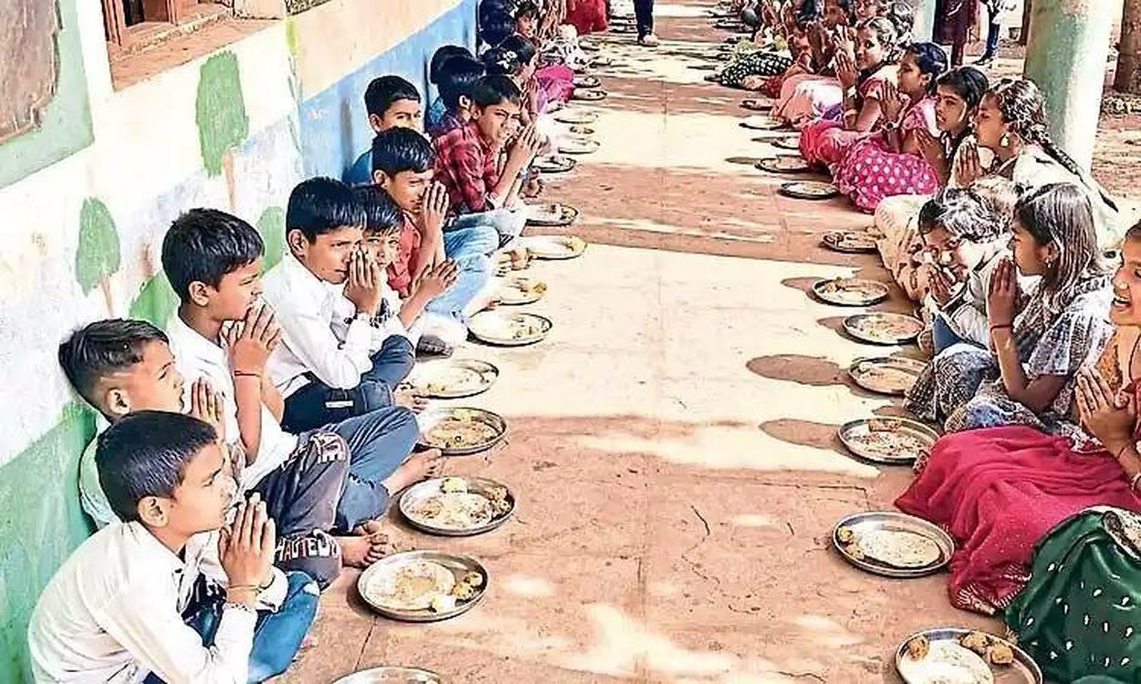 सीमा क्षेत्र की सरकारी स्कूल ने निजी संस्थानों को दी चुनौती