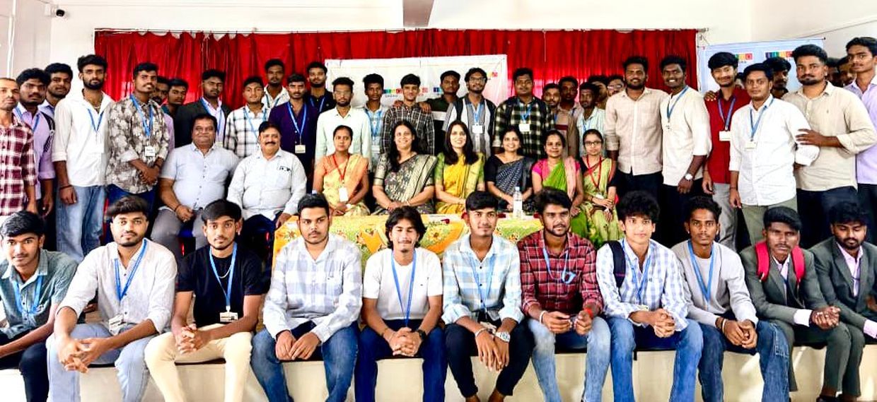 गदग में ‘साइबर पीस यात्रा’ से डिजिटल सुरक्षा का संदेश