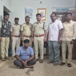 वन्यजीव संरक्षण: जीवित मॉनिटर लिजार्ड के साथ युवक गिरफ्तार