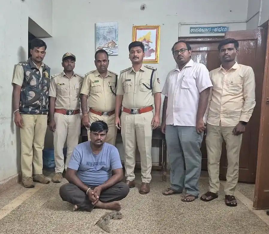 वन्यजीव संरक्षण: जीवित मॉनिटर लिजार्ड के साथ युवक गिरफ्तार