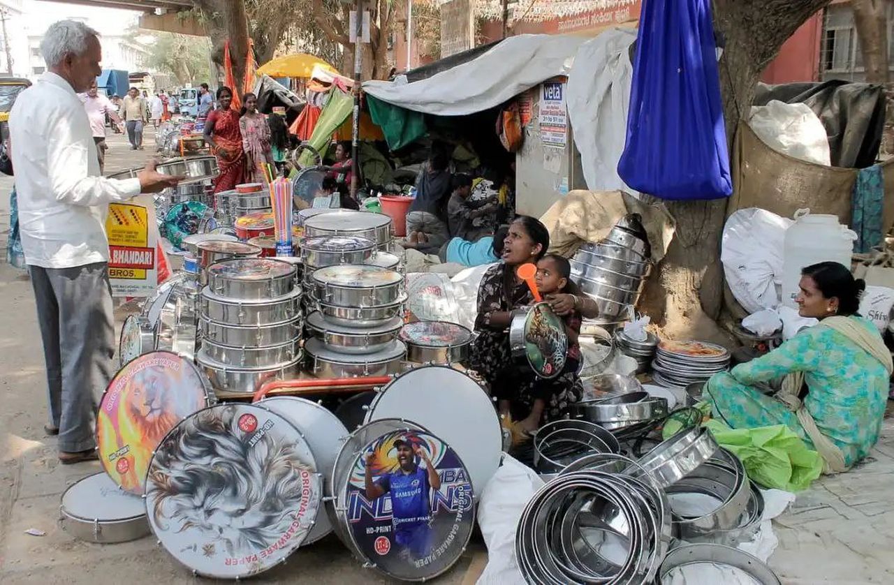 होलिका उत्सव में फाइबर के ‘चंग’ की धूम