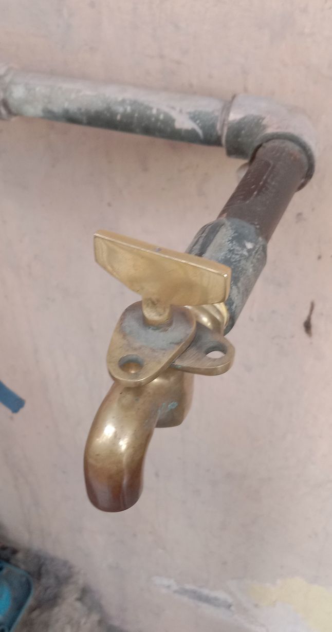 इलकल में पानी आपूर्ति बाधित, लोगों का फूटा गुस्सा