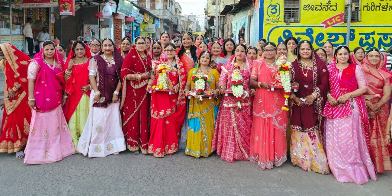 महिलाओं ने धूमधाम से मनाई गणगौर पूजा