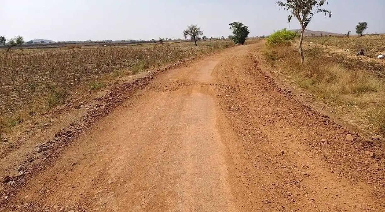 शिरहट्टी में जर्जर सड़कों से जनजीवन बेहाल