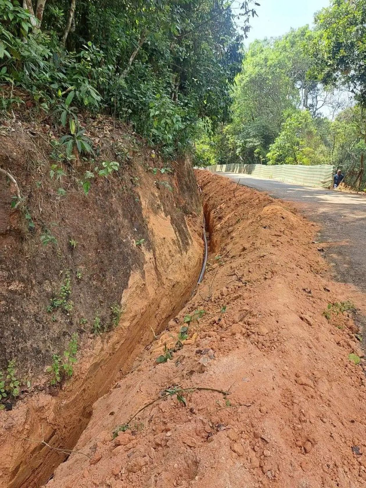जल जीवन मिशन की धीमी रफ्तार से ग्रामीणों में नाराजगी