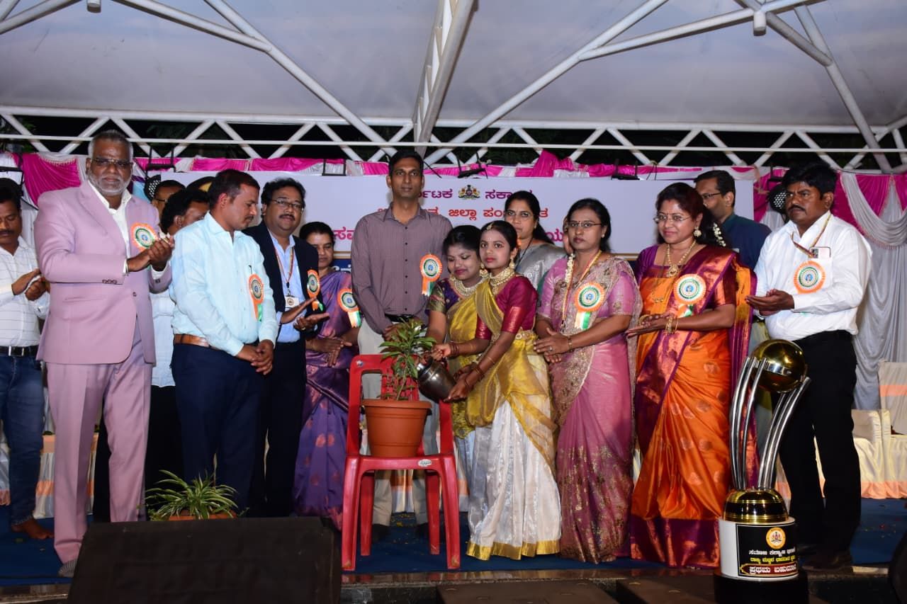 बच्चों के भविष्य को संवारने वाले केंद्र हैं छात्रावास