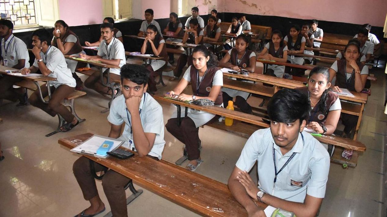 कन्नड़ माध्यम में ज्यादा फेल