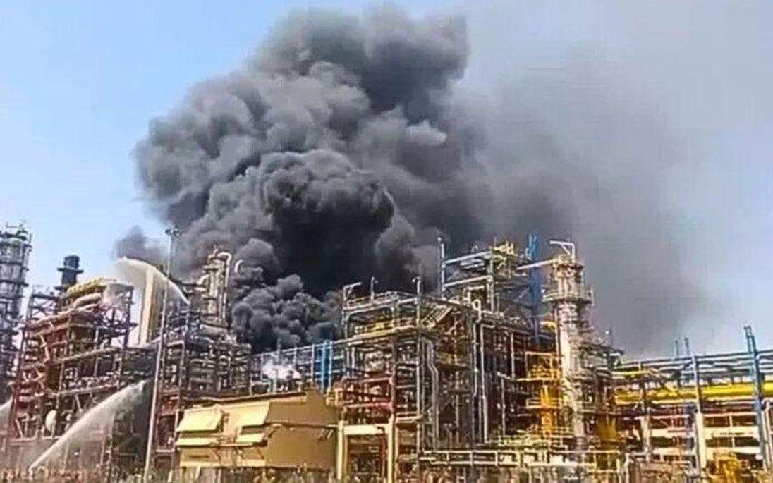 मोदी के कार्यक्रम से पहले राजस्थान रिफाइनरी में लगी आग