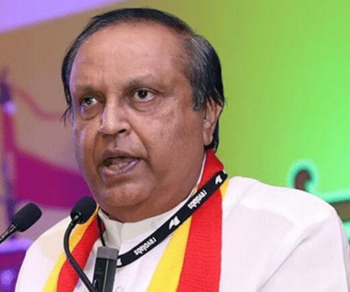 देश में अनिवार्य मतदान लागू हो: चंद्रु