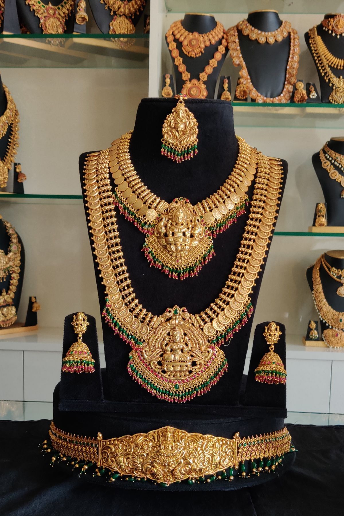 दो दिवसीय अक्षय तृतीया पर खरीदारी चरम पर