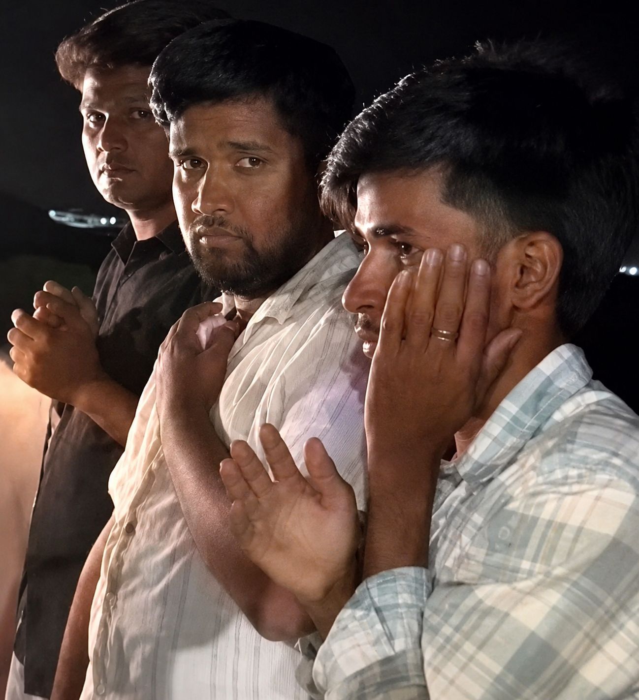 गोरक्षा के नाम पर किसानों को रोकना पड़ा भारी