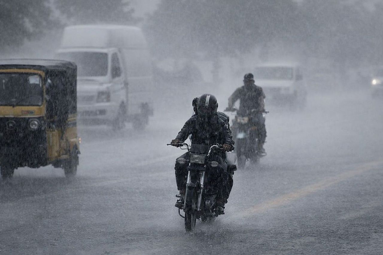 एक ही राज्य, कहीं बाढ़ तो कहीं सूखा! कर्नाटक में बारिश का अनोखा विज्ञान
