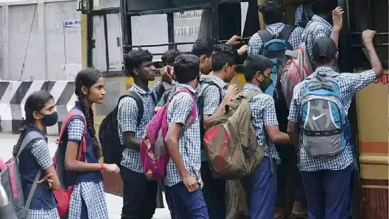 मुफ्त बस पास योजना पर सर्वर संकट, छात्र परेशान