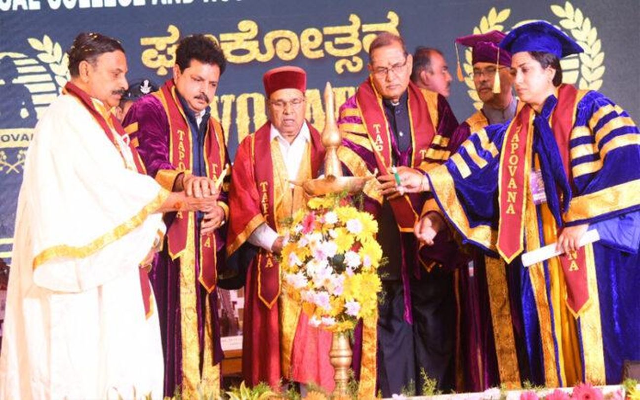 योग और प्राकृतिक चिकित्सा को मिल रही वैश्विक मान्यता : राज्यपाल गहलोत