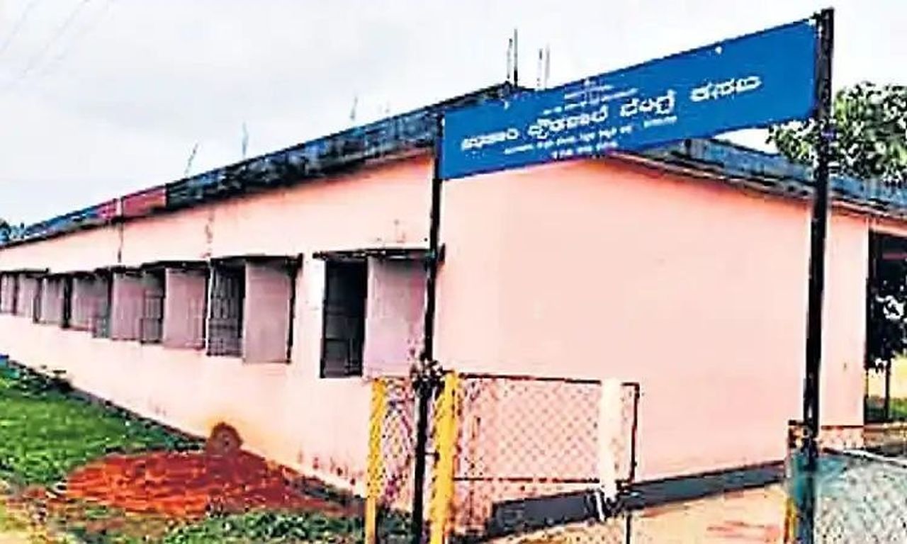 अंग्रेजी माध्यम शुरू, शिक्षक नहीं