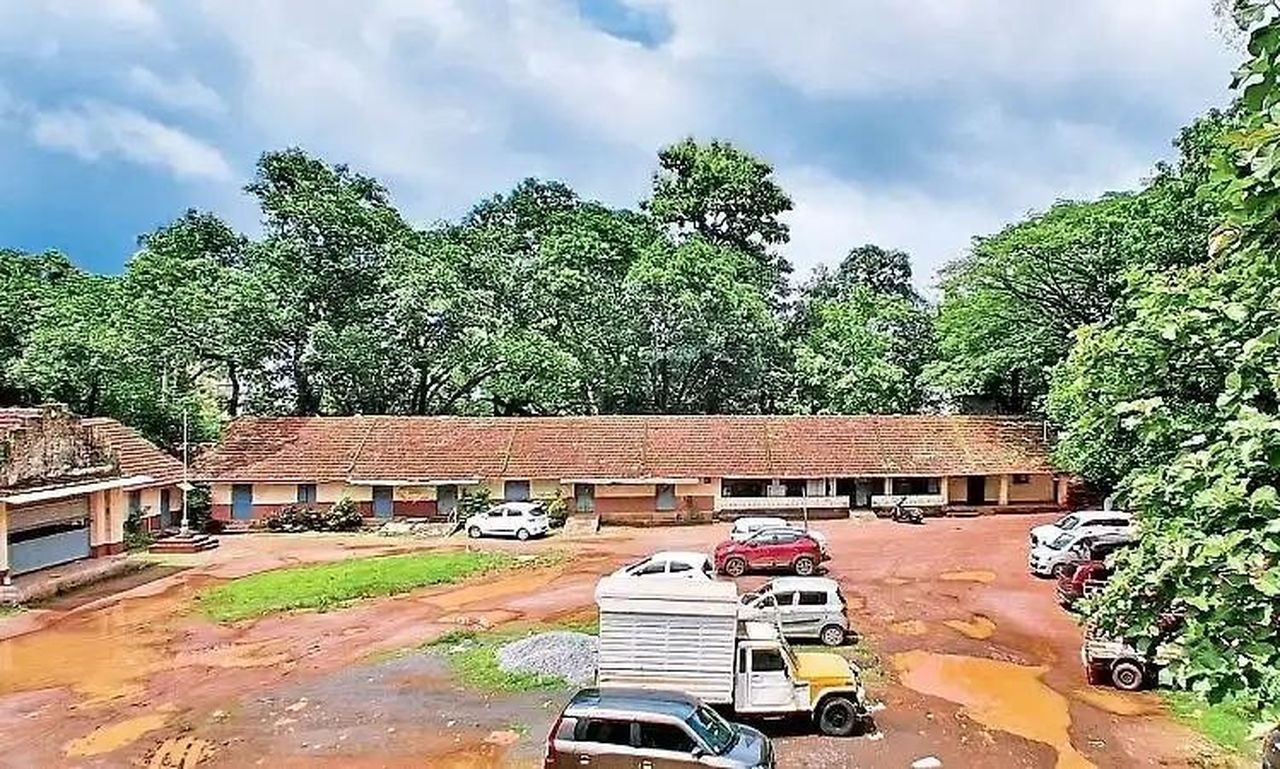 मूडबिद्री में सरकारी स्कूल-कॉलेज का टोटा