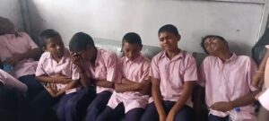 नाश्ता करते ही 33 छात्र बीमार, दो की हालत गंभीर