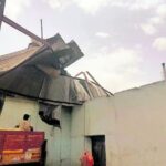 आंधी में उड़ी छत, 19.98 लाख रुपए का नुकसान