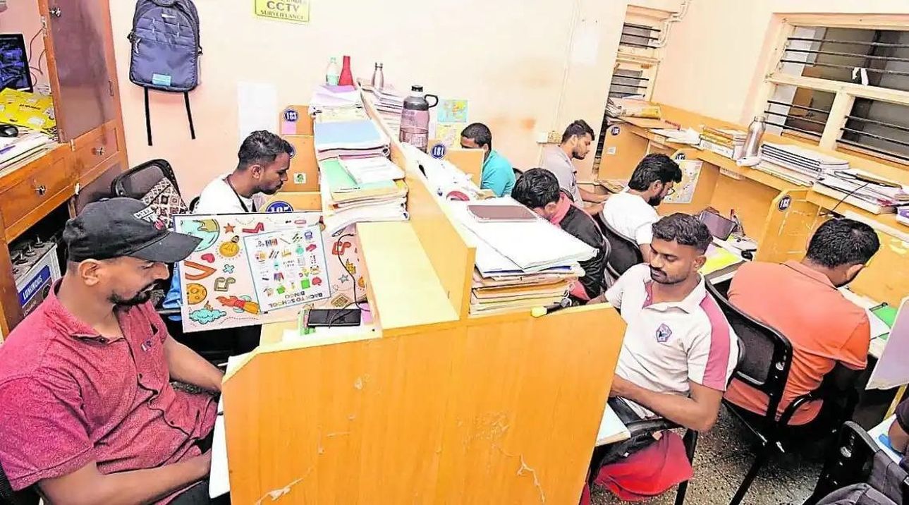 संघर्ष की नई राजधानी बनता जा रहा है धारवाड़