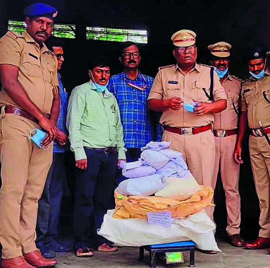 रायचूर में गांजा तस्करों पर पुलिस का शिकंजा