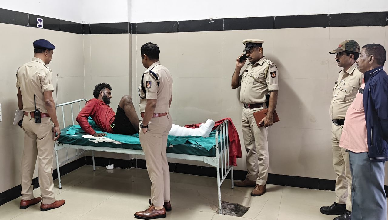 दादी के हत्यारोपी पोते के पैर में गोली मारकर गिरफ्तार