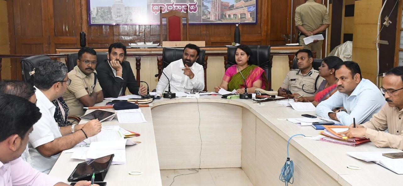 पेयजल संकट न हो, अधिकारी अभी से करें ठोस तैयारी : मंत्री संतोष लाड