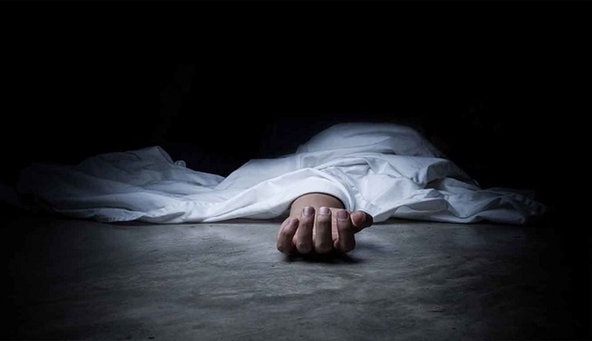 स्कूल में दो छात्रों की अचानक मौत