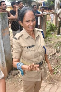 पुष्करणी बचाने उतरे प्रदर्शनकारी, विधायक समेत 100 से अधिक हिरासत में