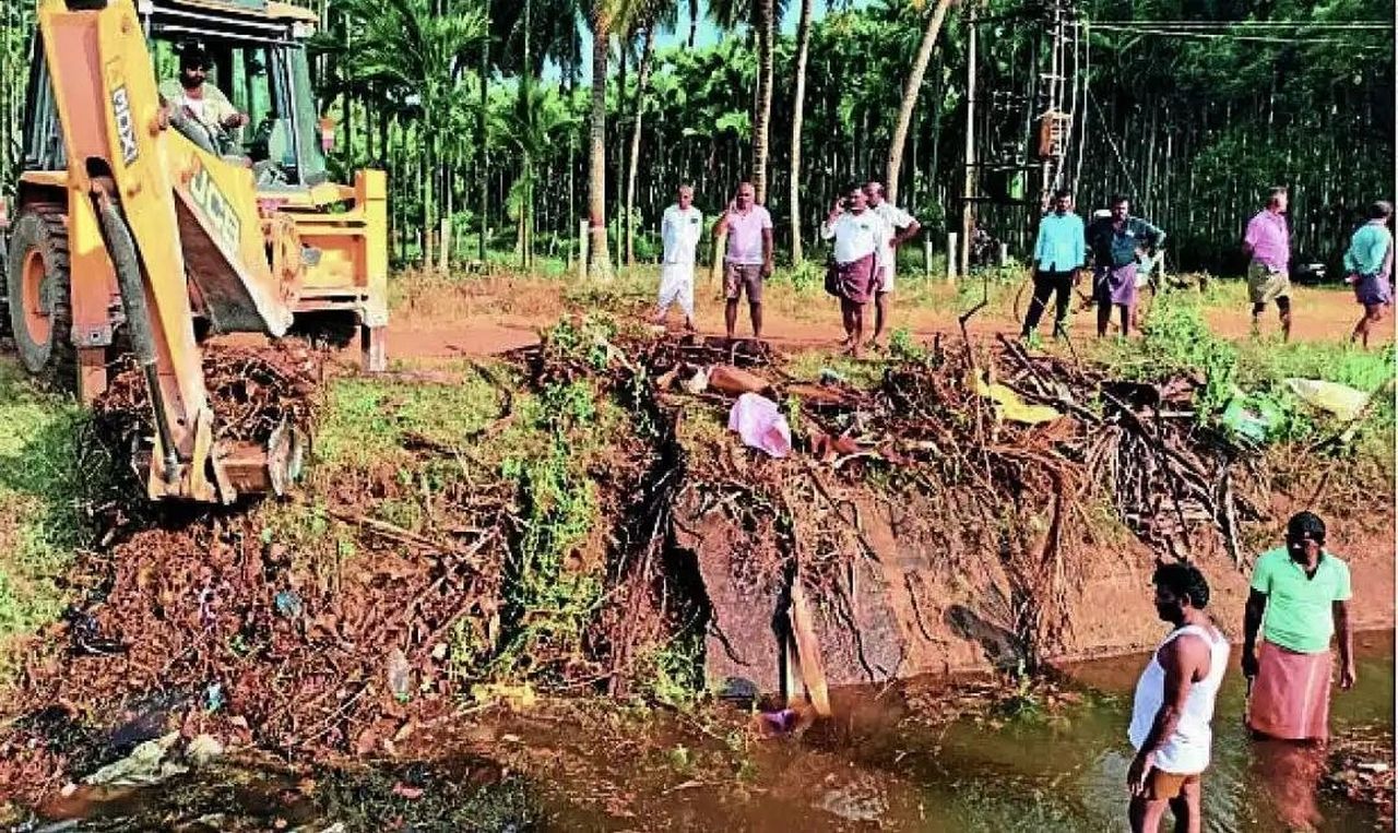 8 घंटे देर से पानी, 200 मीटर नहर सूखी